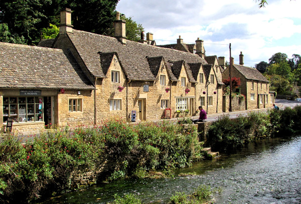 Bed and breakfast hotels near Victoria rail station in London