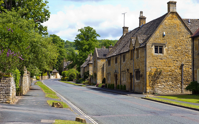 Southampton to London via Cotswolds cruise tour