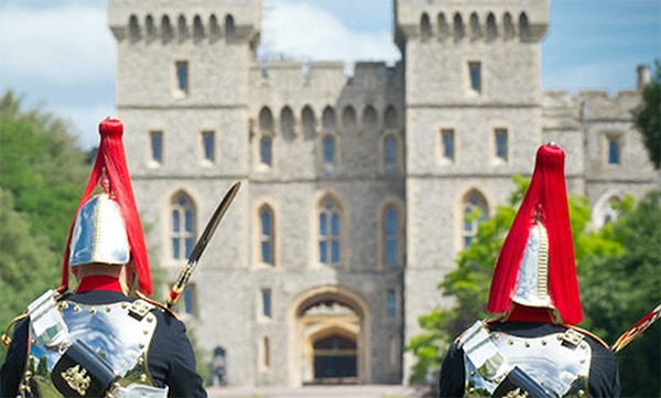 Windsor Castle on tour with Roman Baths at Bath and Stonehenge from London