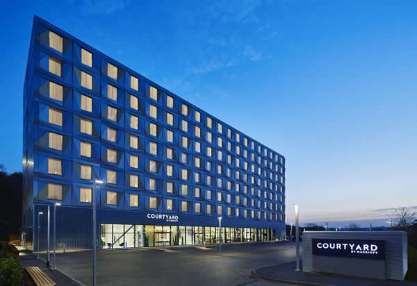 Courtyard by Marriott Luton Airport