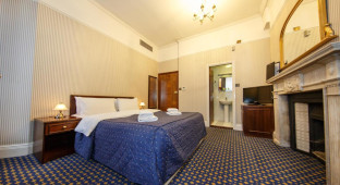 Regency House Hotel
